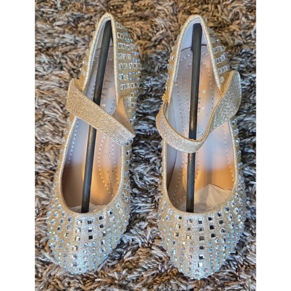 Link Fisher-41K Girl's Slip On Rhinestone Shoes W/Strap Size 11 NIB New